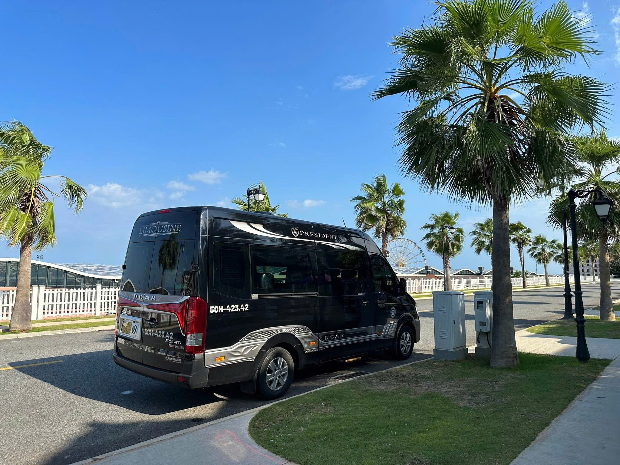 Thuê xe limousine Ninh Thuận đi Sài Gòn trọn gói