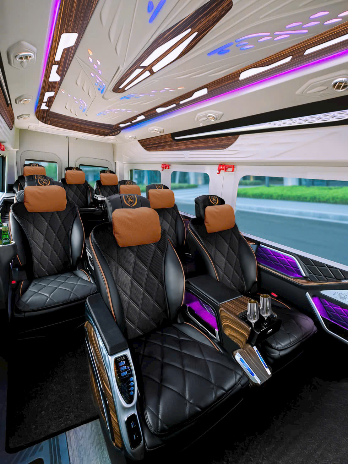 Thuê xe limousine Ninh Thuận Sài Gòn cho doanh nghiệp