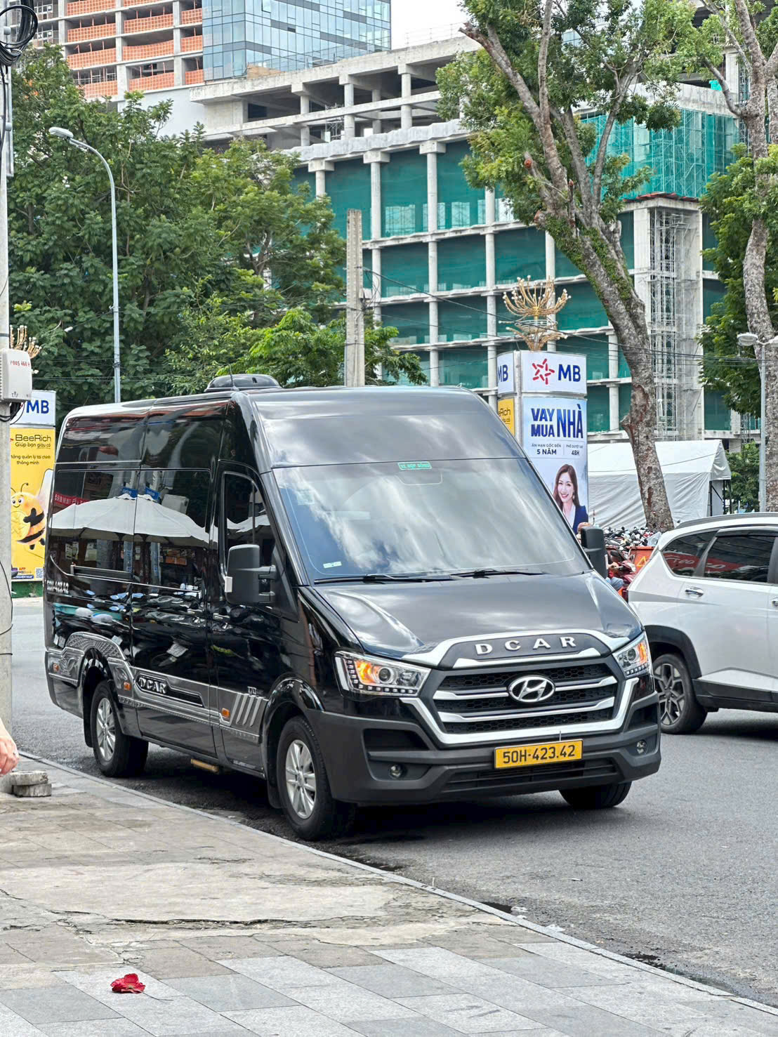 Thuê xe Limousine Phan Rang đi Sài Gòn giá rẻ