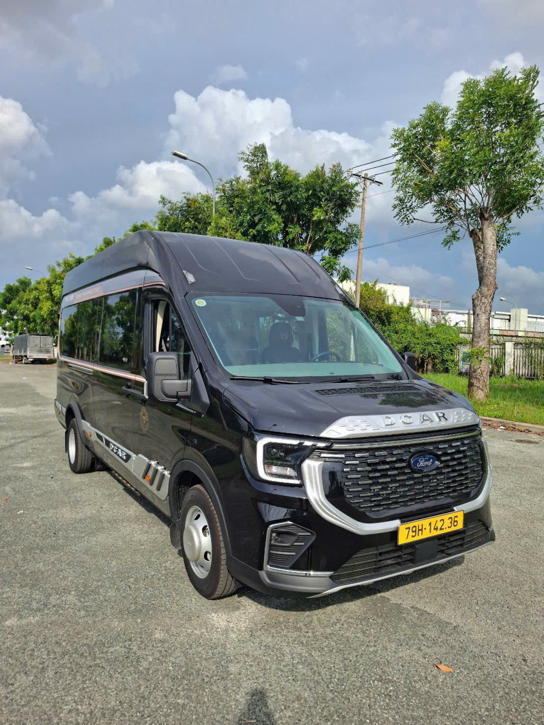 Thuê xe Limousine Phan Rang đi TPHCM