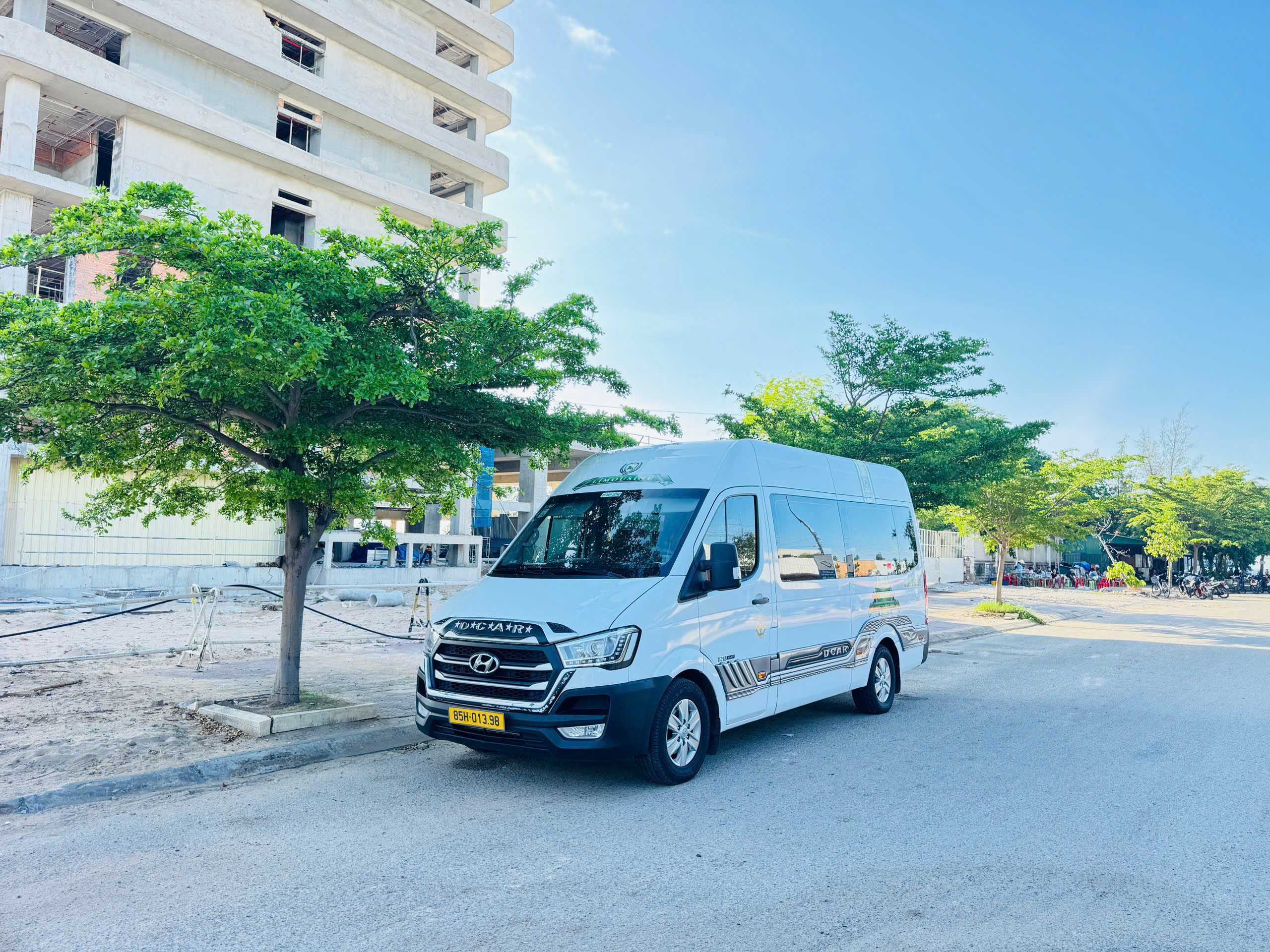 Thuê xe Limousine Quận 7 đi Cam Ranh