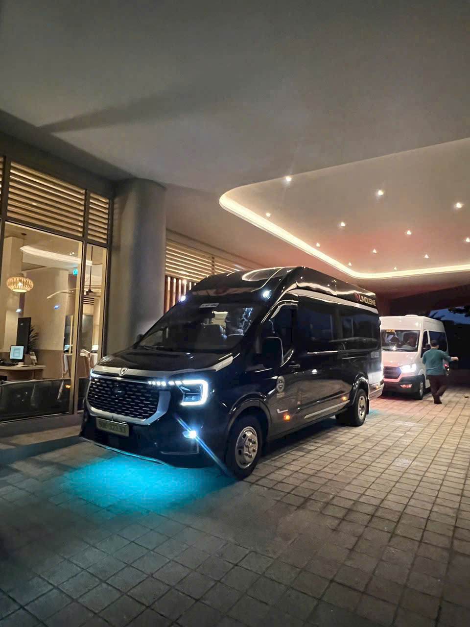 Thuê xe Limousine riêng Sài Gòn đi Cam Ranh
