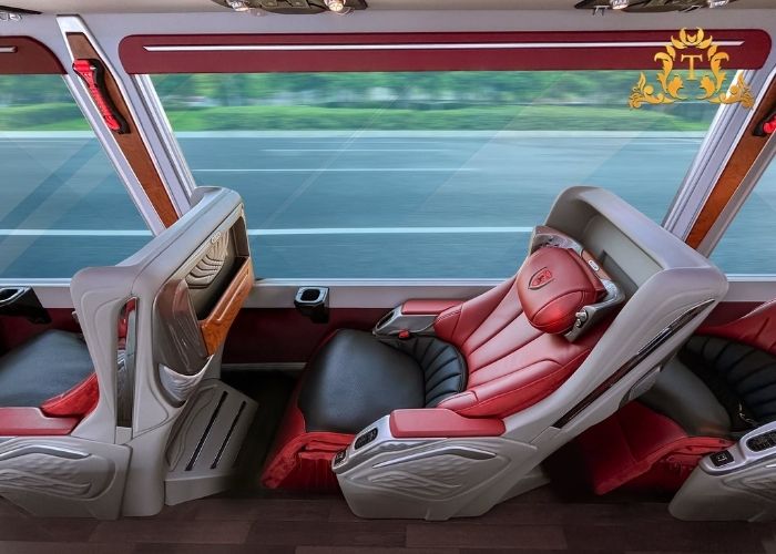 Đưa đón tận cửa với dịch vụ thuê xe limousine riêng du lịch tiện lợi