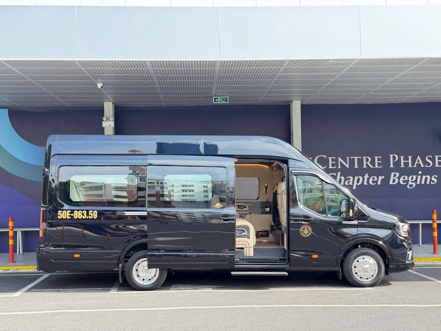 Thuê xe Limousine Sài Gòn - Cam Ranh