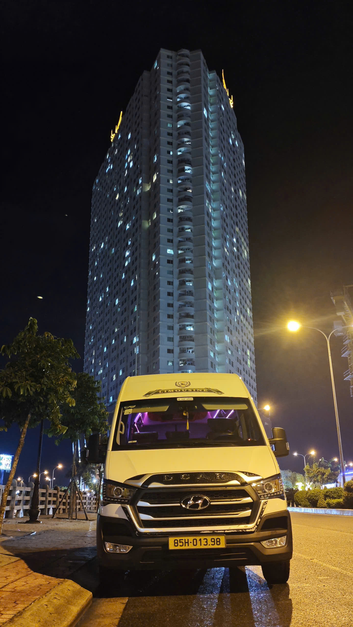 Thuê xe Limousine Sài Gòn đi Cam Ranh
