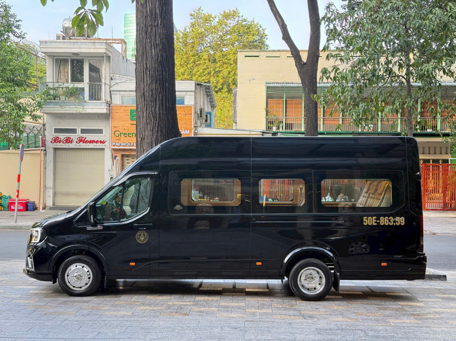 Thuê xe Limousine Sài Gòn - Cam Ranh giá tốt