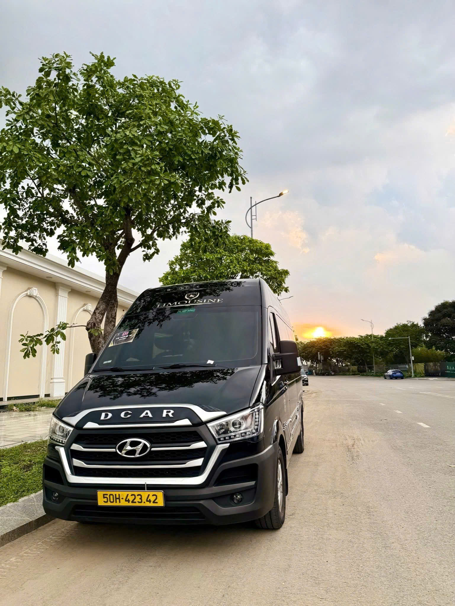 Thuê xe Limousine Sài Gòn đi Cam Ranh bao nhiều tiền