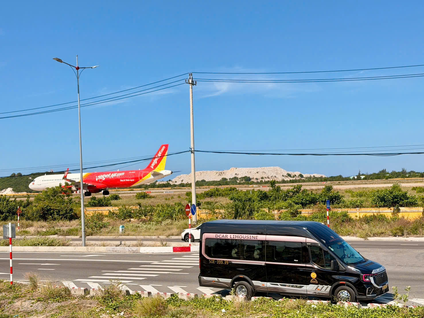 Thuê xe Limousine Sài Gòn đi Cam Ranh trọn gói