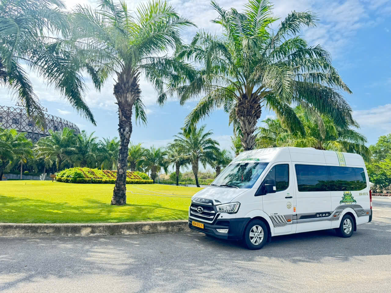 Thuê xe Limousine Sài Gòn đi Cam Ranh uy tín