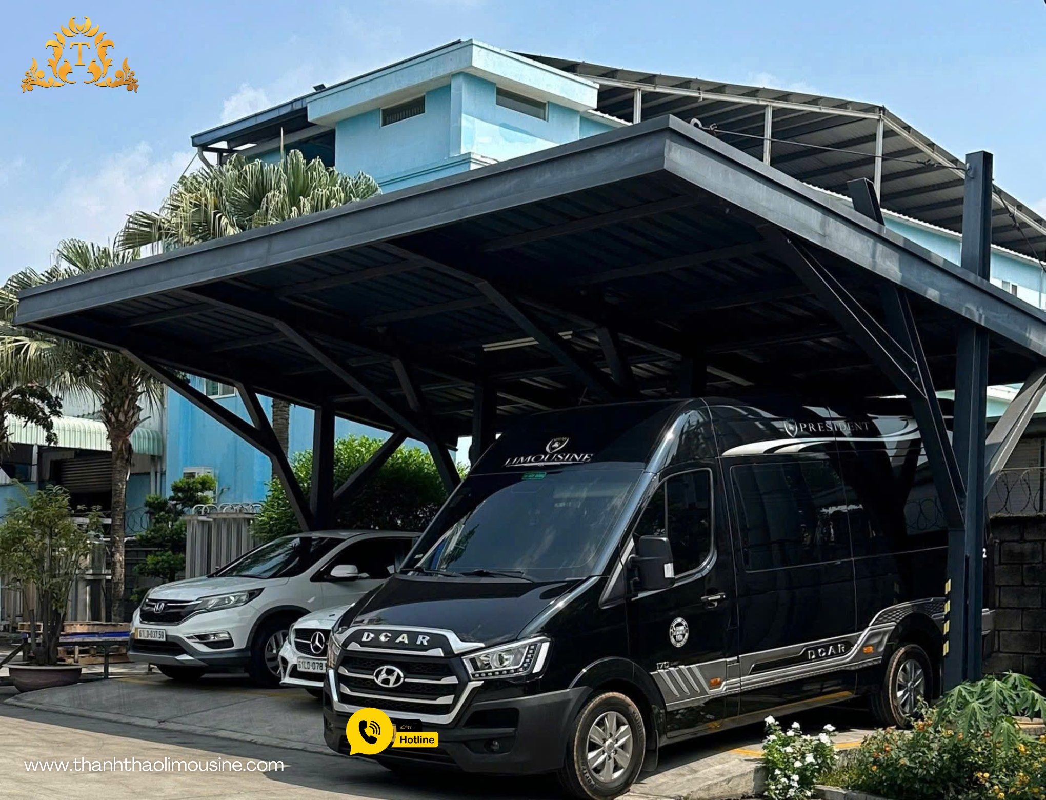 Thuê xe Limousine Sài Gòn đi Vĩnh Hy theo yêu cầu