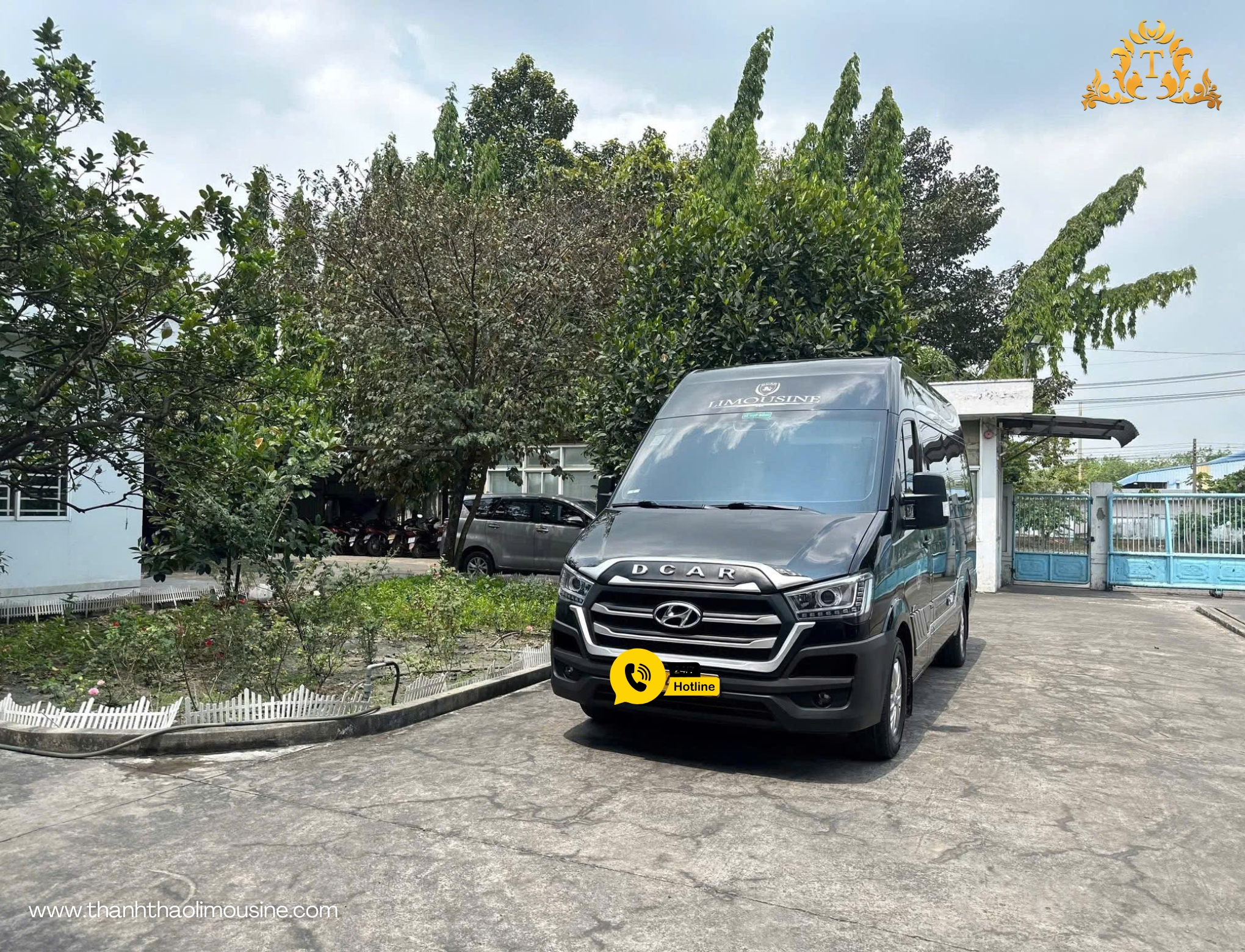 Thuê xe Limousine Sài Gòn – Vĩnh Hy cho tour du lịch