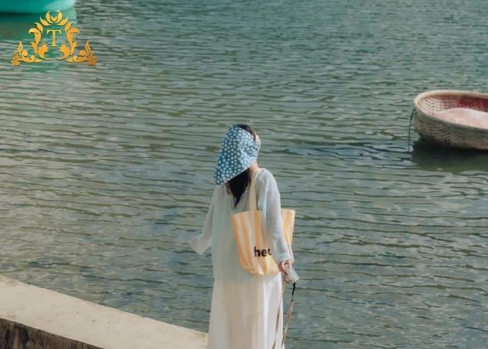 Tiện ích trải nghiệm khi thuê xe limousine Sài Gòn Vĩnh Hy ban đêm