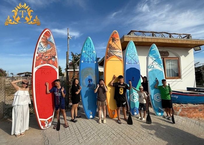 Thuê xe limousine đưa rước tận cửa, hành trình khám phá biển nhàn nhã