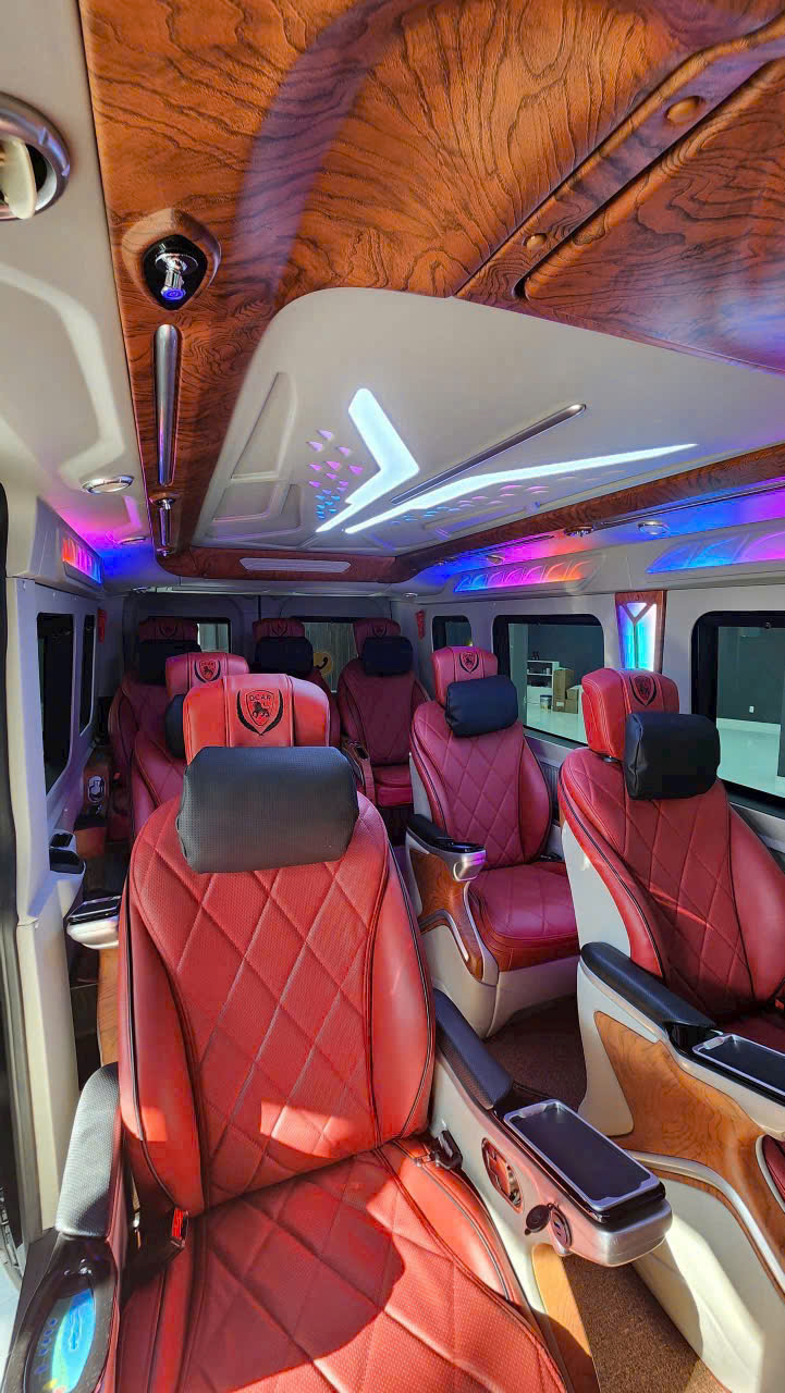 Thuê xe Limousine Sài Gòn – Vĩnh Hy khuyến mãi