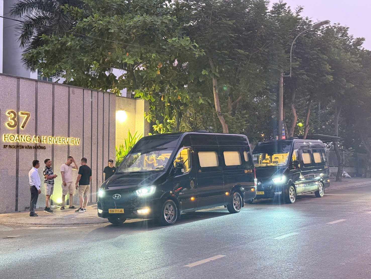 Thuê xe Limousine Thủ Đức đi Cam Ranh