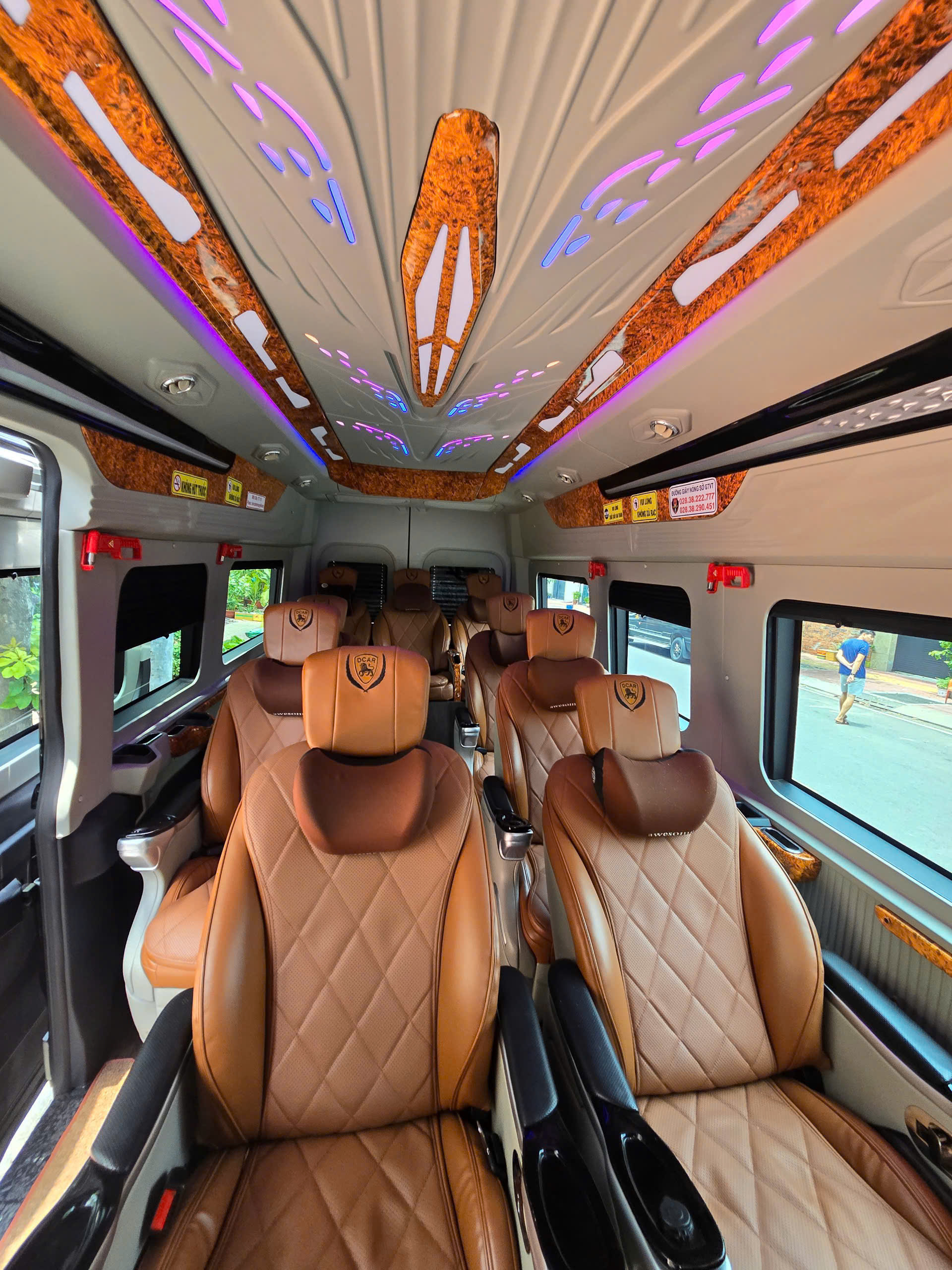 Thuê xe Limousine từ sân bay Liên Khương đi Sài Gòn