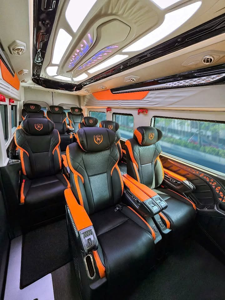 Thuê xe Limousine Vĩnh đi sân bay Tân Sơn Nhất giá tốt
