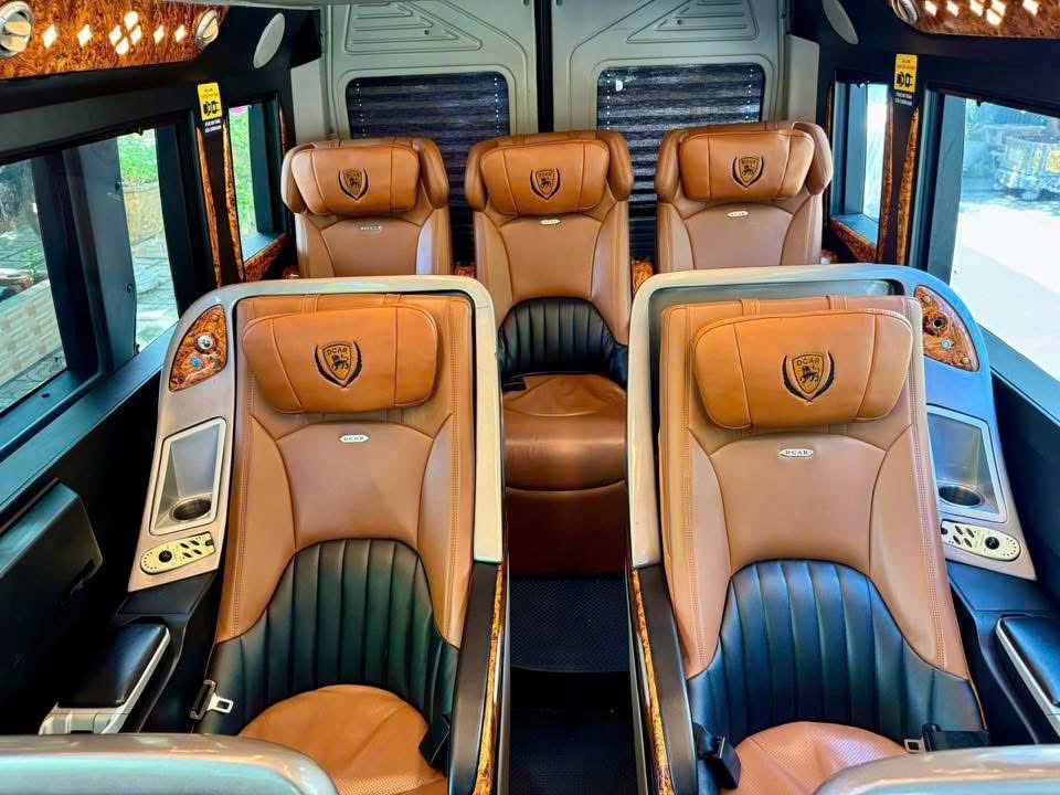 Thuê xe Limousine Vĩnh Hy - Sài Gòn dịch vụ uy tín