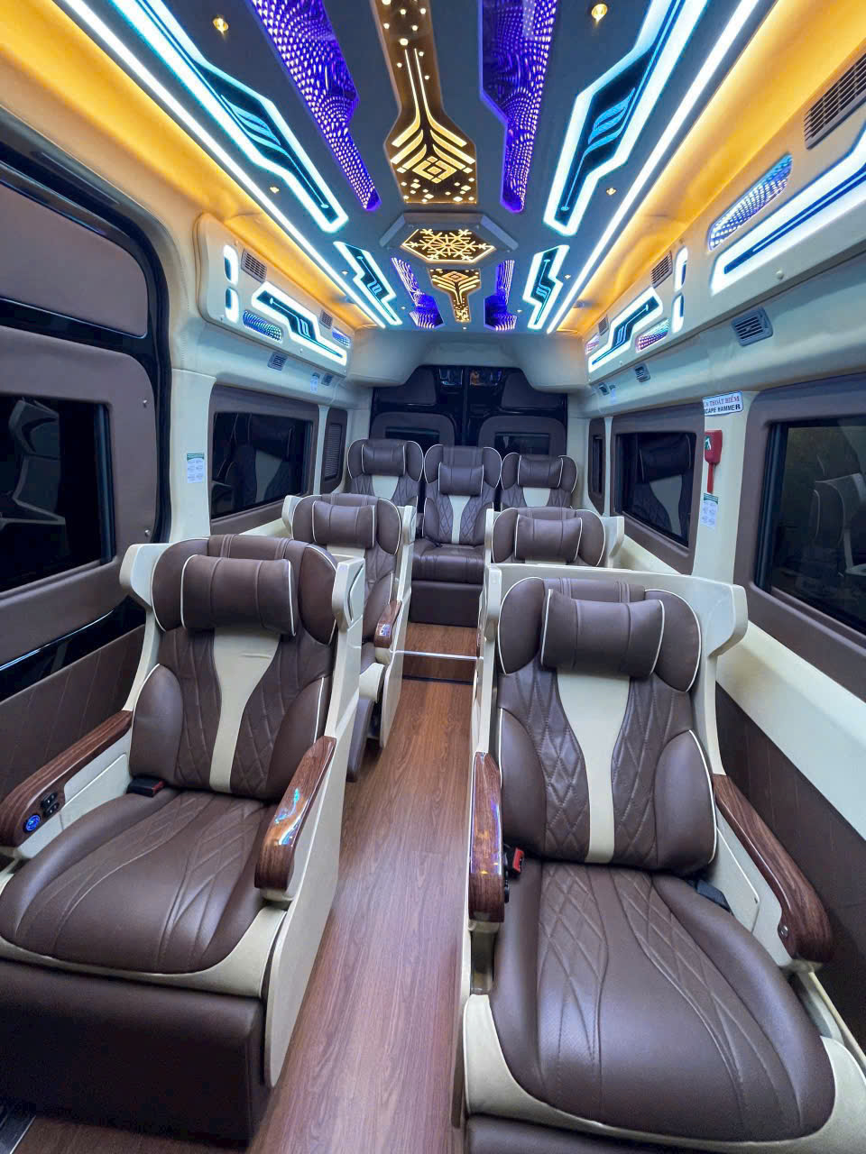 Thuê xe Sài Gòn đi Vĩnh Hy tiết kiệm chi phí