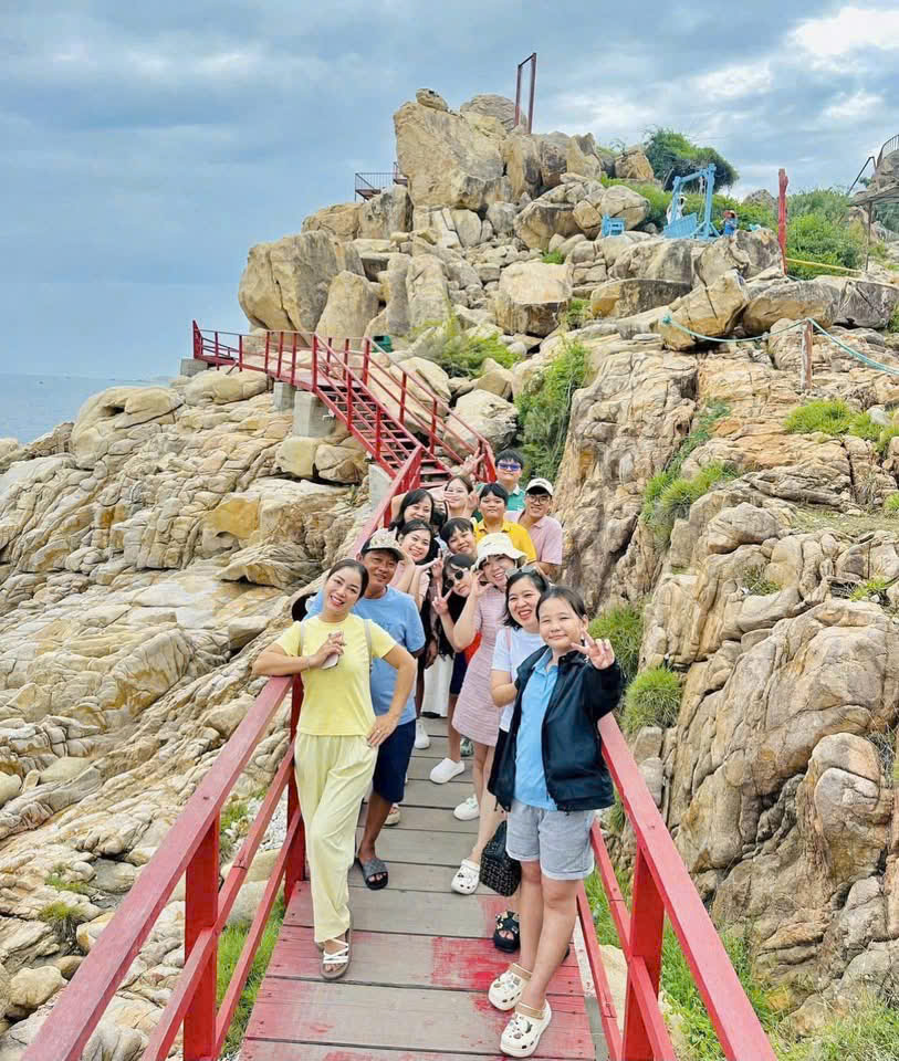 Thuê xe Sài Gòn – Vĩnh Hy giá ưu đãi mùa du lịch