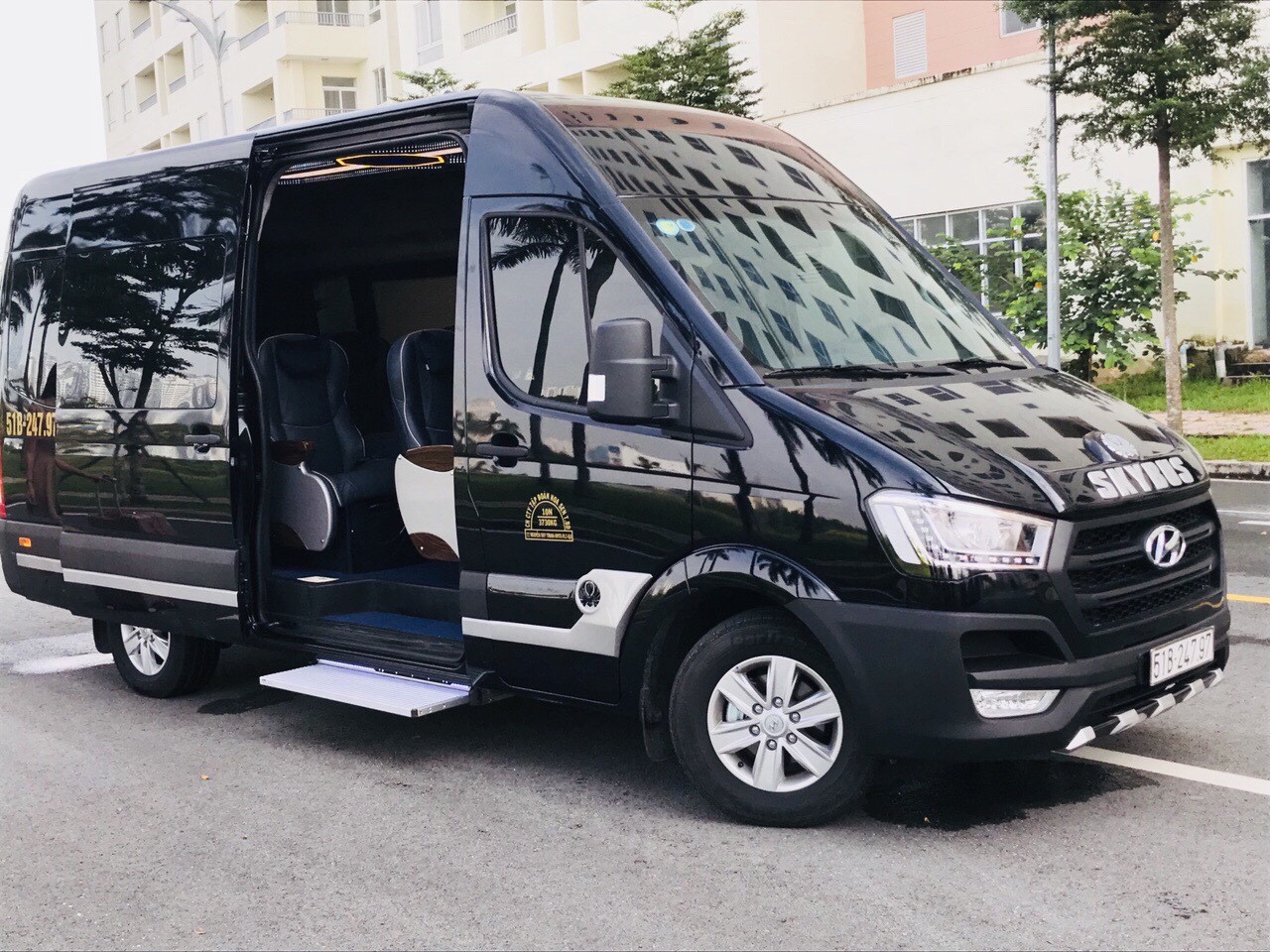 Xe limousine đi tỉnh có phù hợp cho gia đình không?