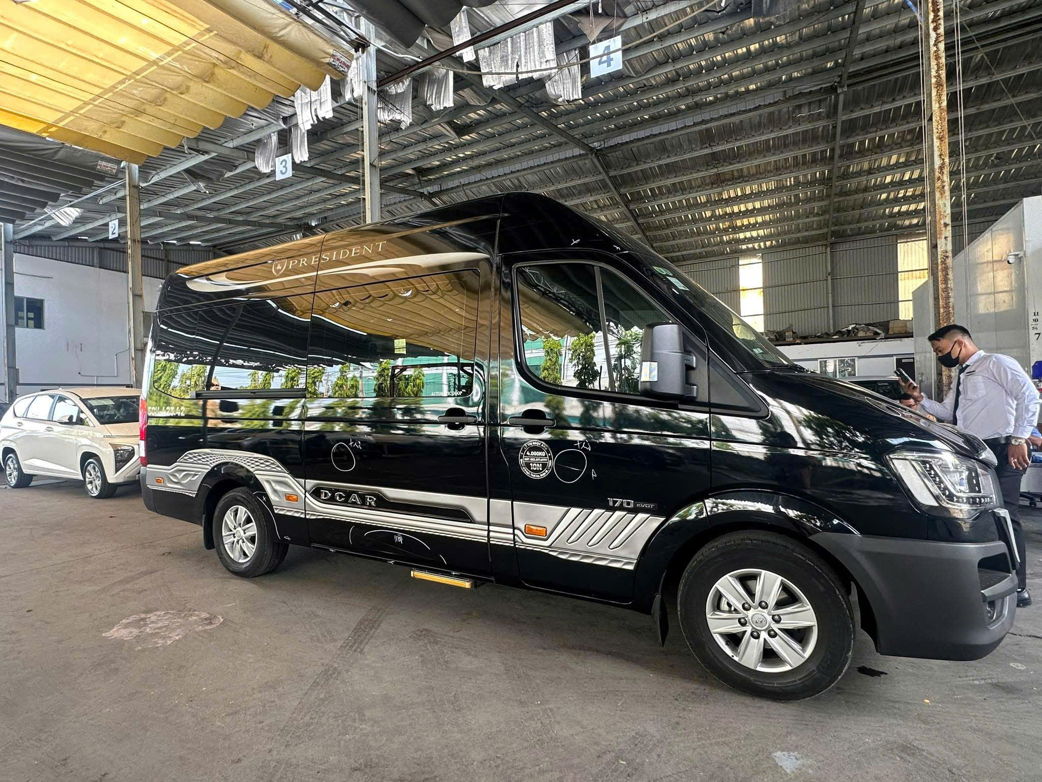 Xe limousine Ninh Thuận Sài Gòn chạy theo yêu cầu