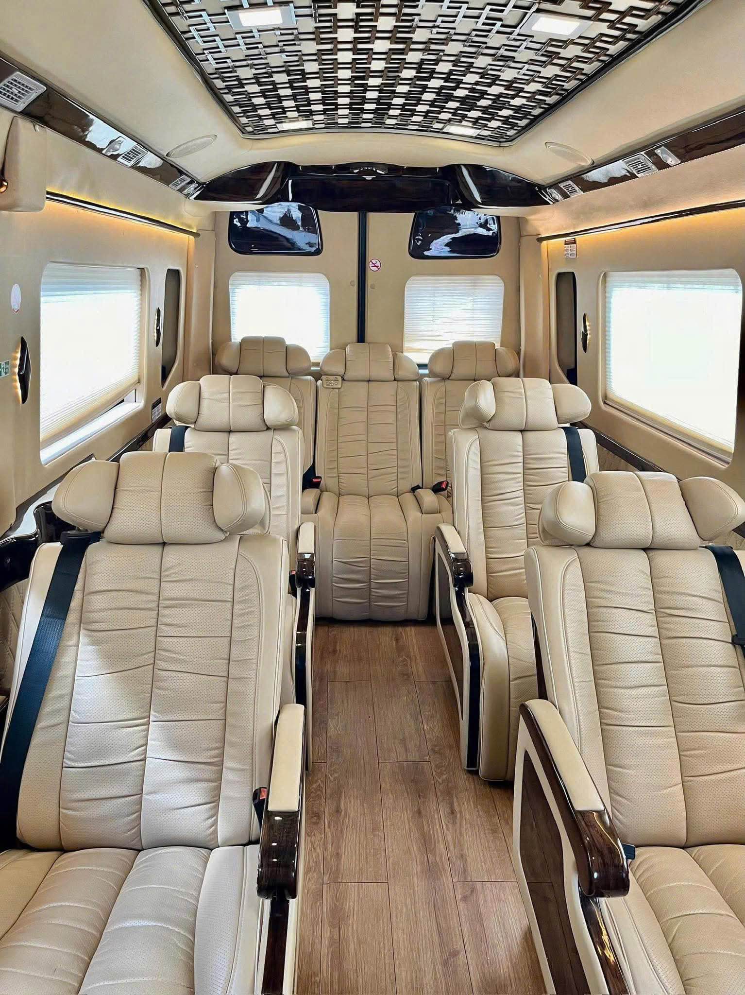 Xe limousine Ninh Thuận Sài Gòn giá cạnh tranh