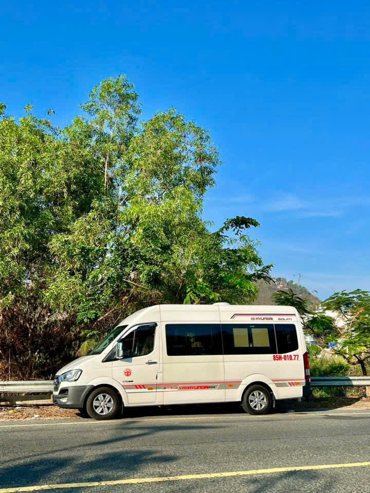 Xe limousine Ninh Thuận Sài Gòn dịch vụ chuẩn VIP