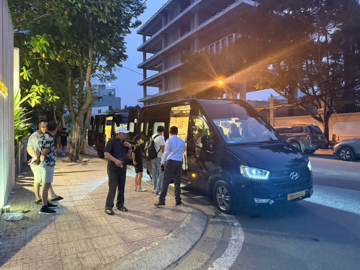 Xe Limousine Sài Gòn đi Cam Ranh đưa đón tận nơi