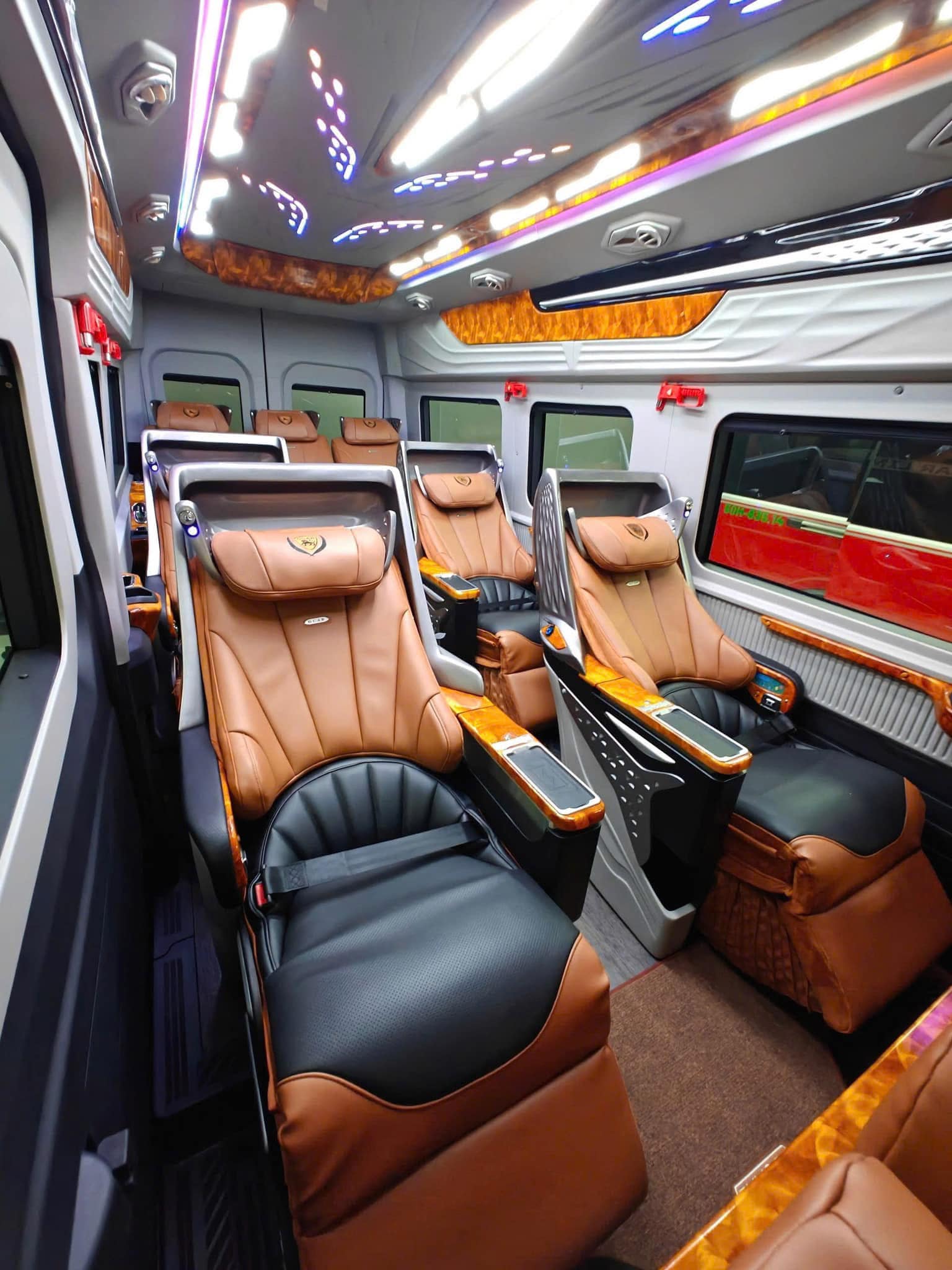 Xe limousine Sài Gòn đi Mũi Né mất bao lâu?